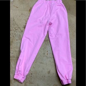 Brandy Melville Bubblegum pink Rosa sweatpants